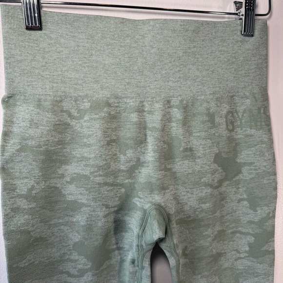 Gymshark Adapt Camo Seamless Leggings - Picture 5 of 15